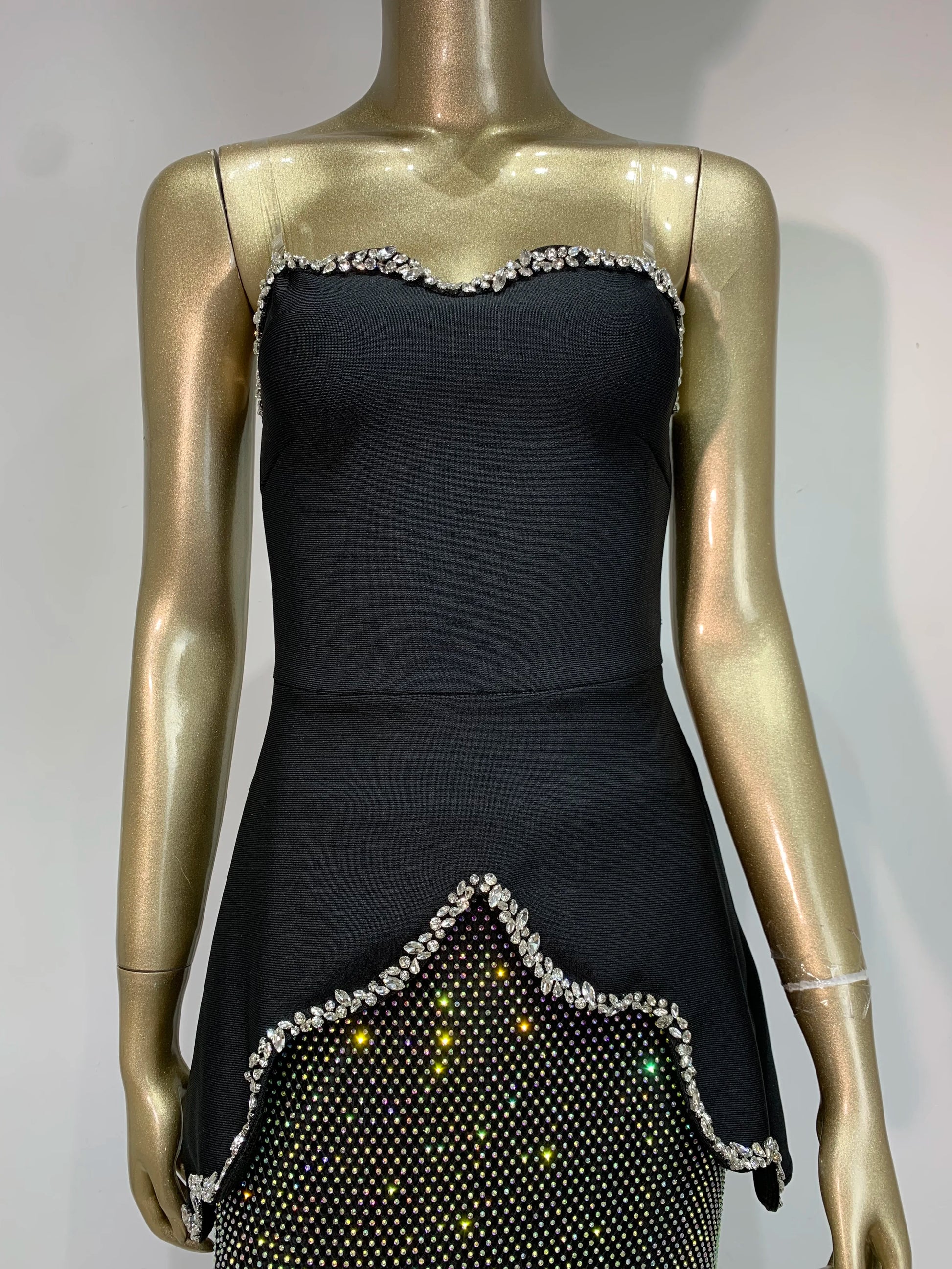 Sad5e733755ec4a29861050da785ef123Y